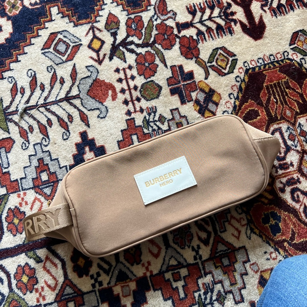 Burberry Hero Travel Bag - Picture 2 of 6